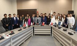 ALKÜ’de iki tecrübeli isim öğrencilerle buluştu