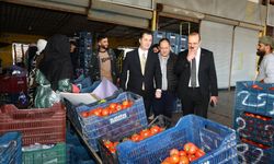 Alanya Kaymakamı Payallar Hali’nde esnafla buluştu