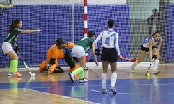 Salon Hokeyi Kadınlar Süper Lig maçları Alanya’da yapıldı