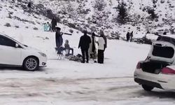 Alanyalı vatandaşlar kar ve mangala doydu