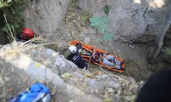 Alanya’da 44 yaşındaki adam kayalıklara yuvarlandı