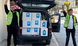 Alanya'da kapı kapı gezip yaraları sarıyorlar