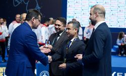 ALKÜ’den badminton şampiyonasına destek