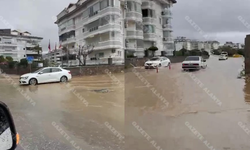 SON DAKİKA! Alanya'da hastane kavşağı göle döndü, zor anlar...