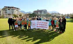 Genç sporculara Kaymakam Öztürk'ten anlamlı jest