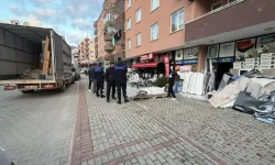Alanya'da yaya yolu mağaza oldu, zabıta affetmedi!