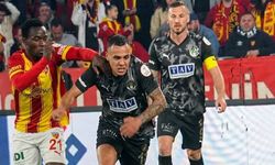 Alanyaspor maçında tartışmalı karar: "Net faul var!"