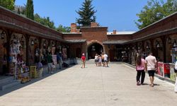 Alanya Kalesi’nde o esnaf diken üstünde