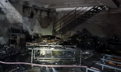 Alanya’da mobilya atölyesi alevlere teslim oldu