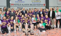 Alanya’da Sultanlar Ligi heyecanı: Kupalar sahiplerini buldu