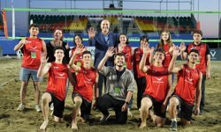 Plaj voleybolu sezonu Alanya’da açıldı