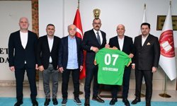 Alanyaspor yönetiminden Başsavcı Kocaman’a hayırlı olsun ziyareti