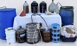 Dev kaçak rakı imalathanesine baskın