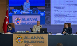 Başkan Özçelik: “Borcu ödemezsem namerdim”