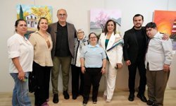 Alanya’da engeller sanatla aşıldı: 'Hayalden Tuvale' sergisi büyük ilgi gördü