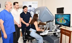 Geleceğin cerrahları Alanya’da parmak uçlarıyla yarıştı