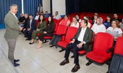 Alanya’daki kamu dairelerinde sessizlik sona erdi