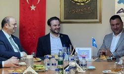 Siyasetin kalbi ALTİD’de attı: Alanya turizmi için kritik zirve