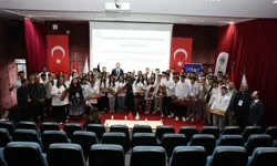 ALKÜ’de geleceğin şefleri bıçak kuşandı