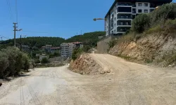 Çıplaklı'da iki yıllık yol çilesi: "Tozdan ve çamurdan bıktık"