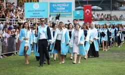 ALKÜ mezuniyet töreni coşkuyla yapıldı