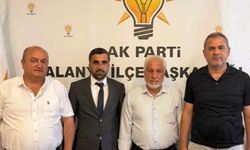Mahmutlar’da AK Parti’de bayrak değişimi
