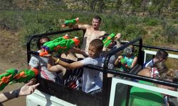 Alanya'da safari araçlarında tehlikeli 'Su' savaşı