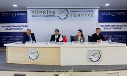 Alanyalı savcı Nuri Özkan’dan genç hukukçulara rehberlik