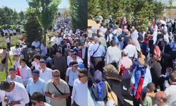 Süleyman Hilmi Tunahan Hazretlerinin talebelerinden sessiz dayanışma