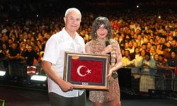 Alanya’da Gülşen konseriyle unutulmaz gece