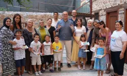 Alanya'da miniklerden patili dostlara renkli dokunuş