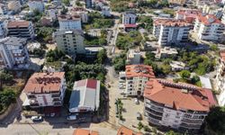 Komşuda parke yol ve kaldırım çalışması