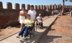 "Umudun Çocukları" engelsiz tatil için Alanya’yı seçti