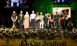 Caz fırtınası: Dünyaca ünlü yıldız Alanya’yı büyüledi