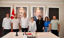 Tuba Vural Çokal’dan teşkilat ve esnaf ziyareti