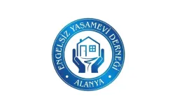 Alanyalı iki özel genç, üniversite başarısını kutluyor