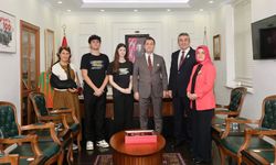 Liselilerden Kaymakam Öztürk’e sürpriz proje