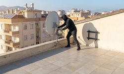 Alanya’da çatıdan internet cihazını çaldılar