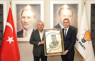 Çavuşoğlu Ak Parti İlçe Başkanı Tavlı’ya ‘’hayırlı olsun’’ dedi