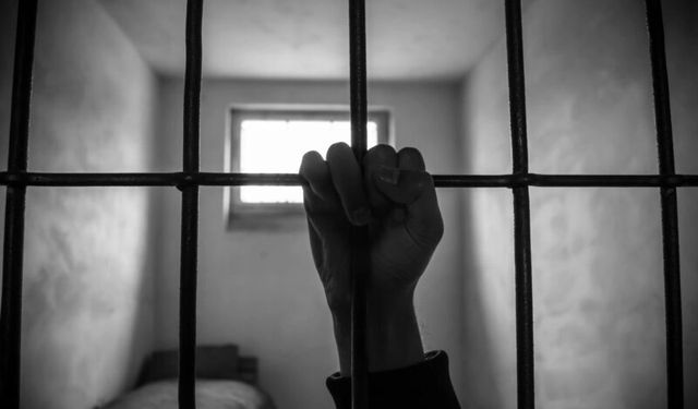 Alanya’da hapis cezasıyla aranan 250 şahıs yakalandı