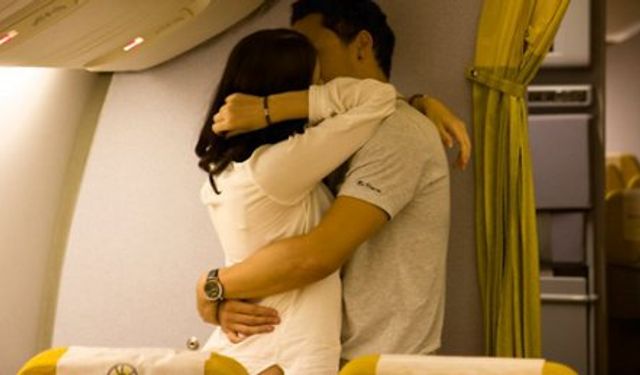 Antalya uçağında iğrenç cinsel ilişki rezaleti
