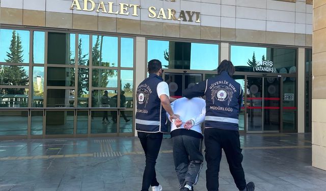 Antalya'da Türk askerine hakaret cezasız kalmadı