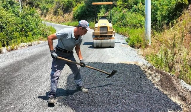 Alanya’nın kırsal yolları asfaltsız bırakılmıyor