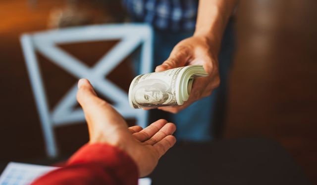 Mirasını kaptırdı, bir de 350 milyon TL borçlandı