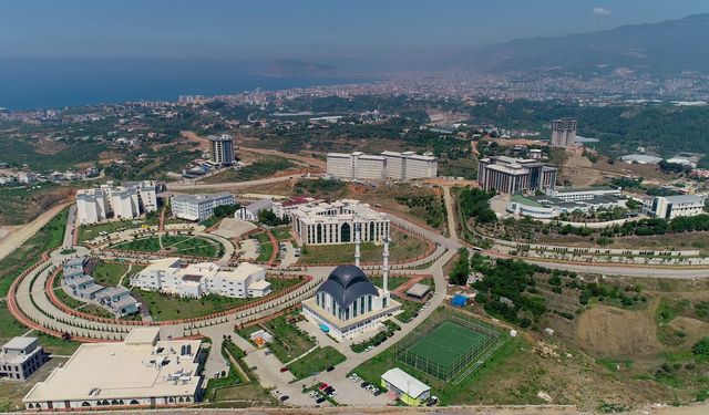 Alanya’da büyük başarı: TÜBİTAK’tan destek aldılar