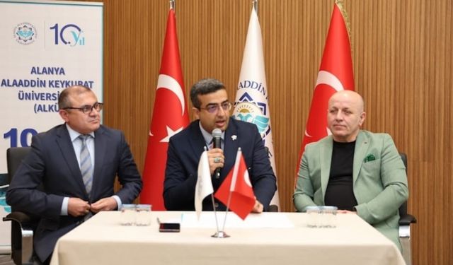 ALKÜ’de Türkiye-Azerbaycan İlişkileri konferansı düzenlendi
