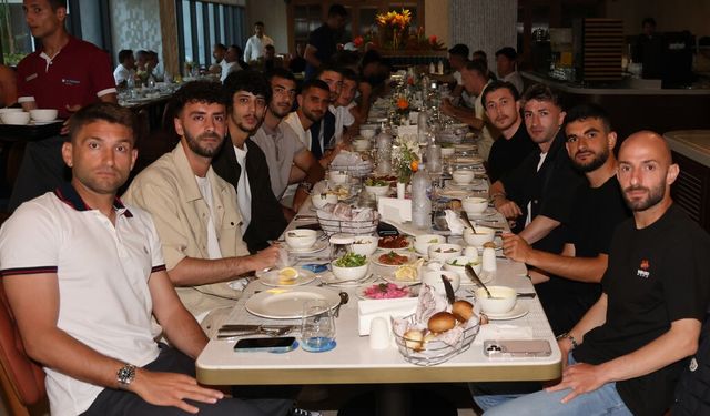 Alanyaspor, akşam yemeğinde bir araya geldi