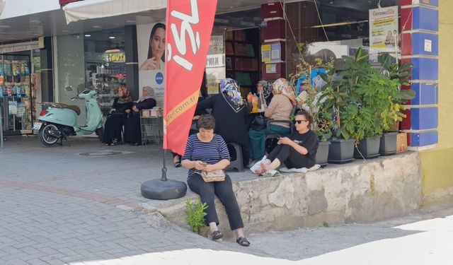 Bir an olsun ayrılmıyorlar! Alanya’da dualar onlar için