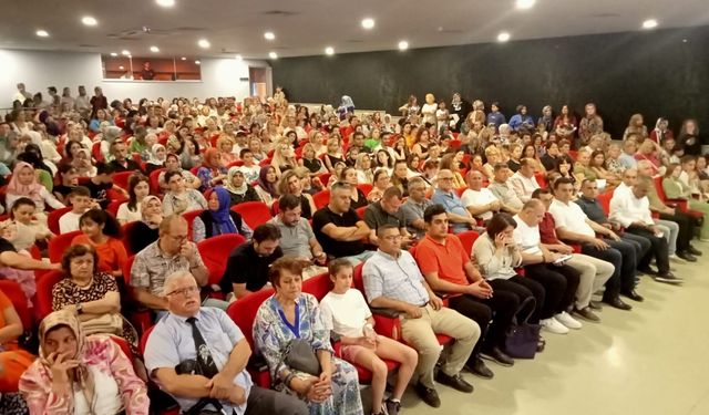 Kursiyerler yıl sonu sergisinde buluştu