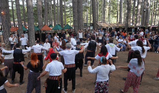 Gedevet'te tarih ve günümüz bir arada yaşandı